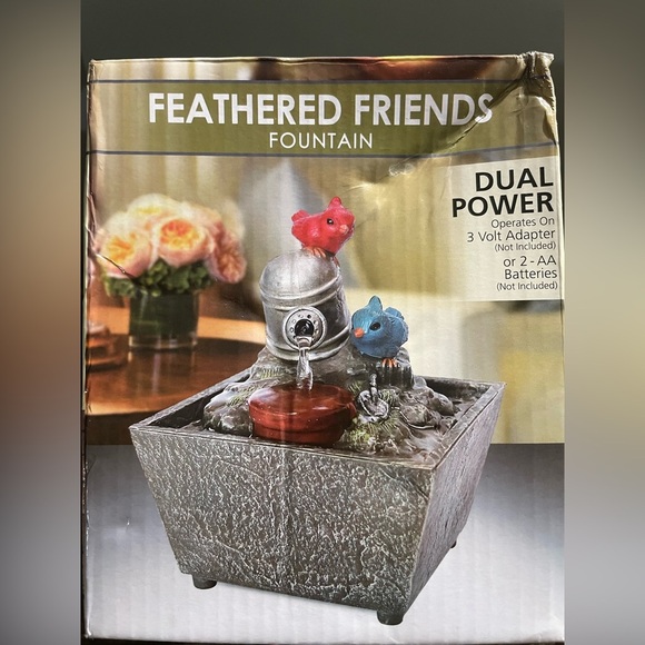 Feathered friends tabletop fountain -new in box - Picture 8 of 8